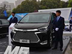 家族旗舰MPV车型 江淮瑞风M6实车亮相