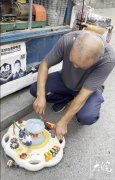 巢湖这处三轮车维修点向市民传递善意和温暖2